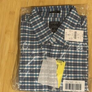 New! J. Crew Men’s Blue Flex Oxford Button Down shirt nwt Medium